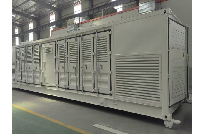 Beyond Standard Shipping Containers: How Custom Container Solutions Meet Industrial Needs